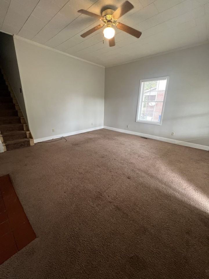 212 Olive St - Photo 2 of 16