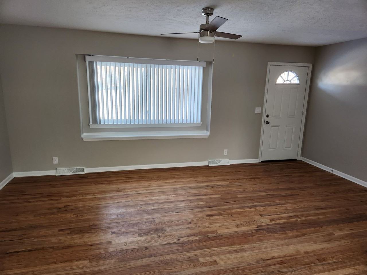 12223 Weir St - Photo 2 of 16