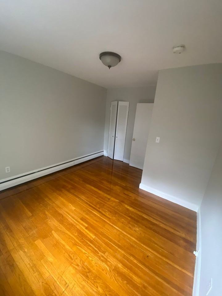 75 Chiswick Rd - Photo 2 of 7