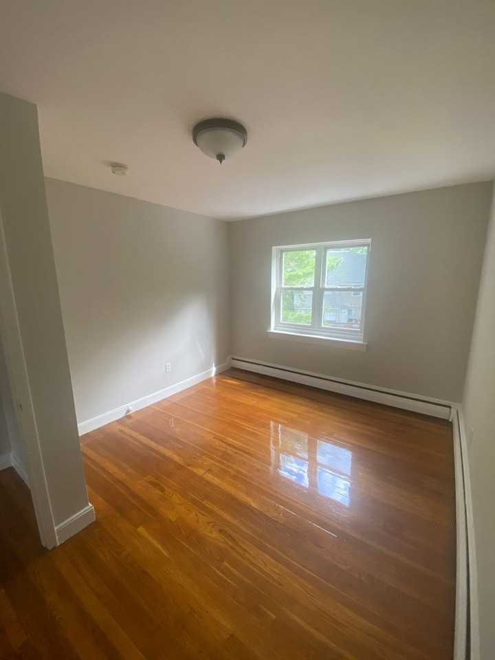 75 Chiswick Rd - Photo 3 of 7
