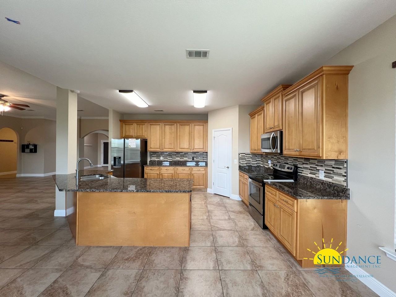 539 Tom Sawyer Ln - Photo 5 of 25