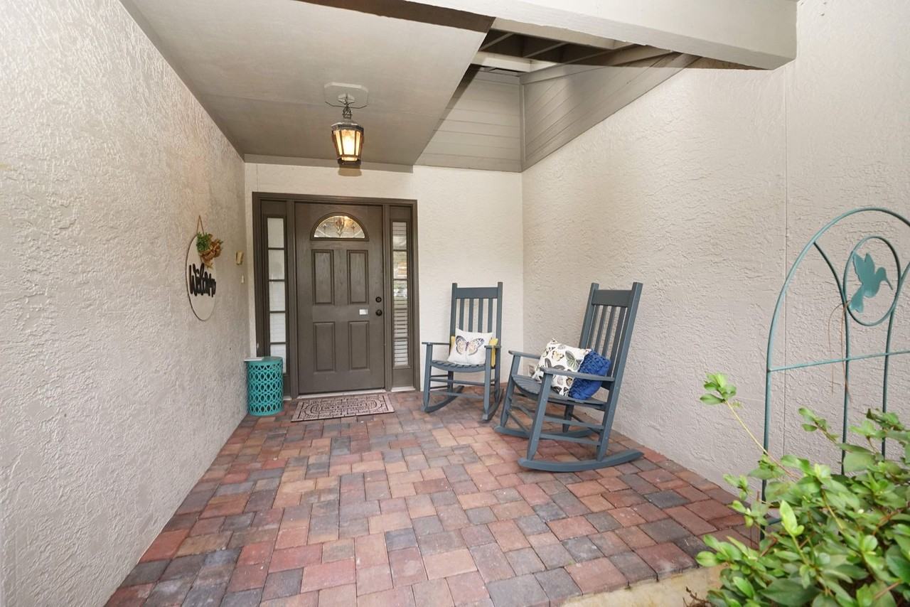 120 Gleneagles Dr - Photo 2 of 26