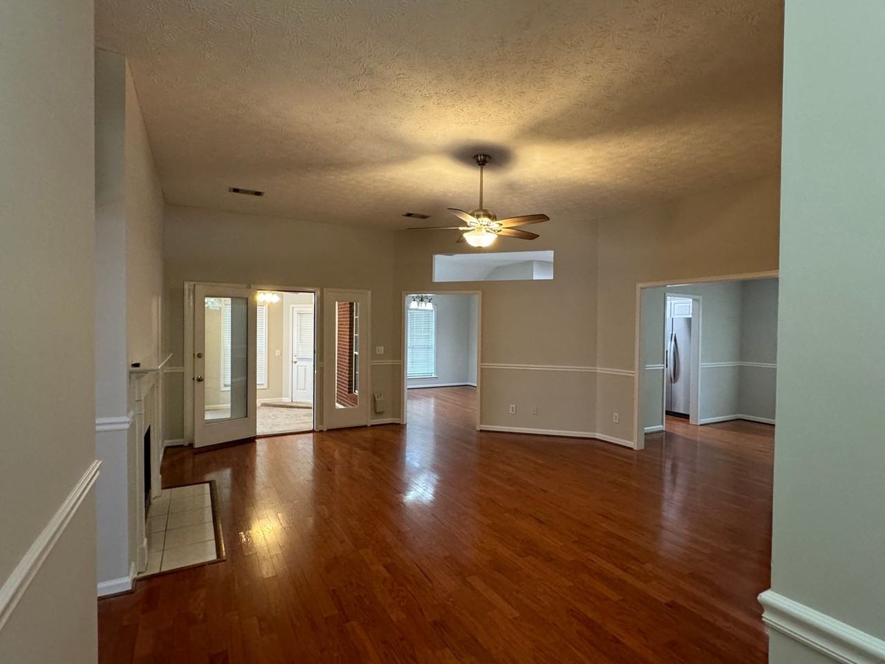 11 Twin Oaks Ln - Photo 2 of 31