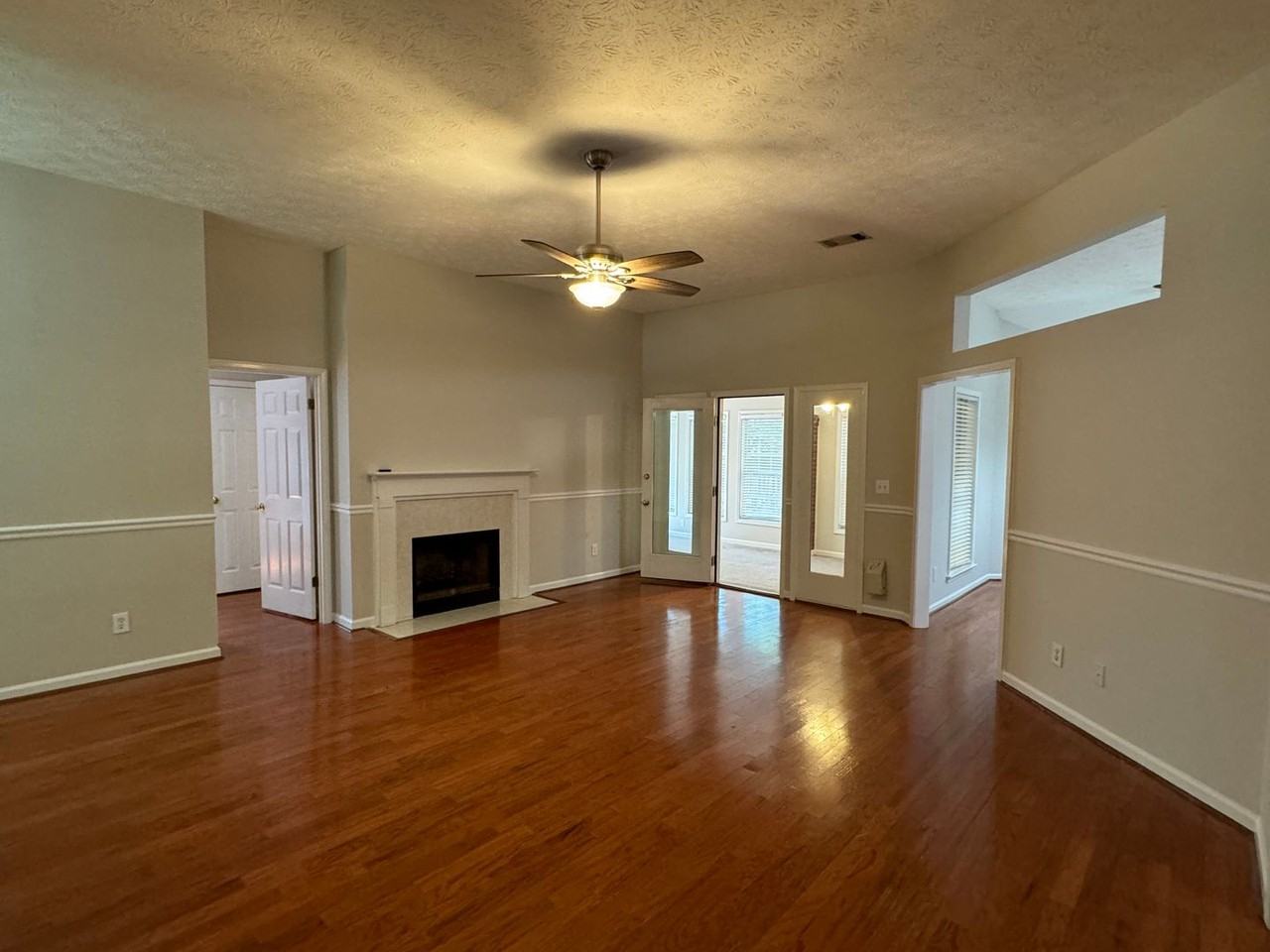 11 Twin Oaks Ln - Photo 3 of 31