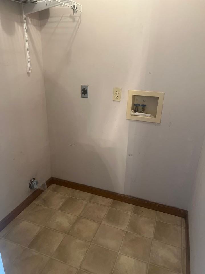 520 E Mulberry St - Photo 4 of 14