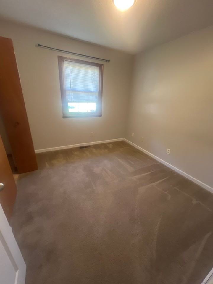 520 E Mulberry St - Photo 7 of 14