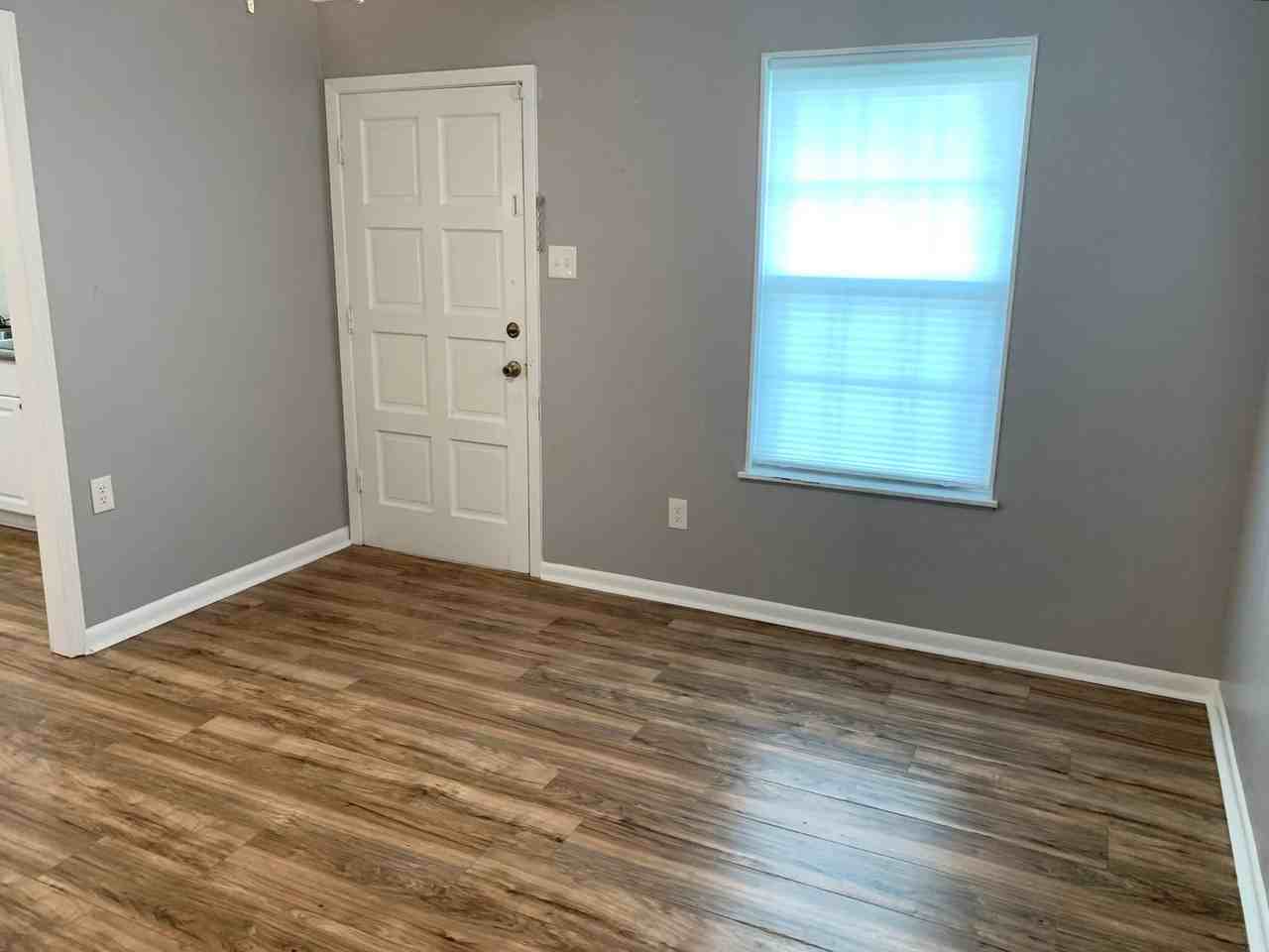 105 Tyler Dr - Photo 6 of 16