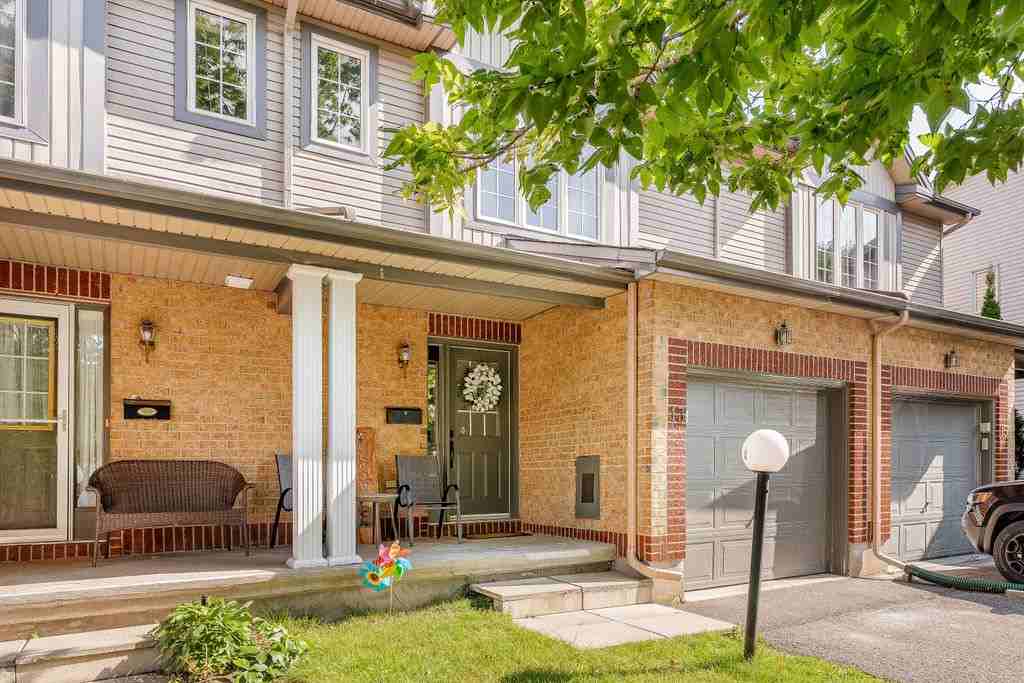 13 Upney Drive - Photo 2 of 33