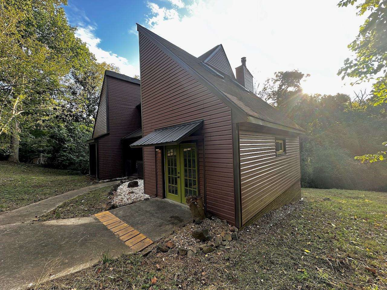 3041 Woodside Ave #NA - Photo 2 of 34