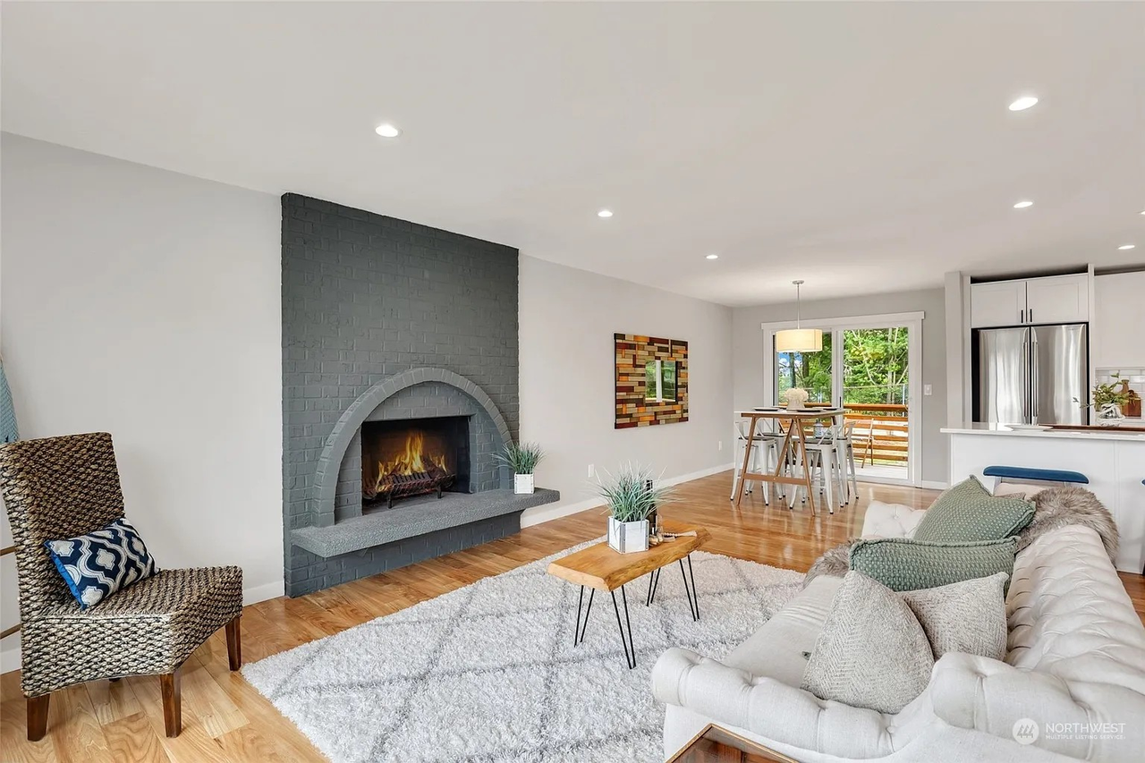 1652 Index Ave Se #2 - Photo 5 of 12