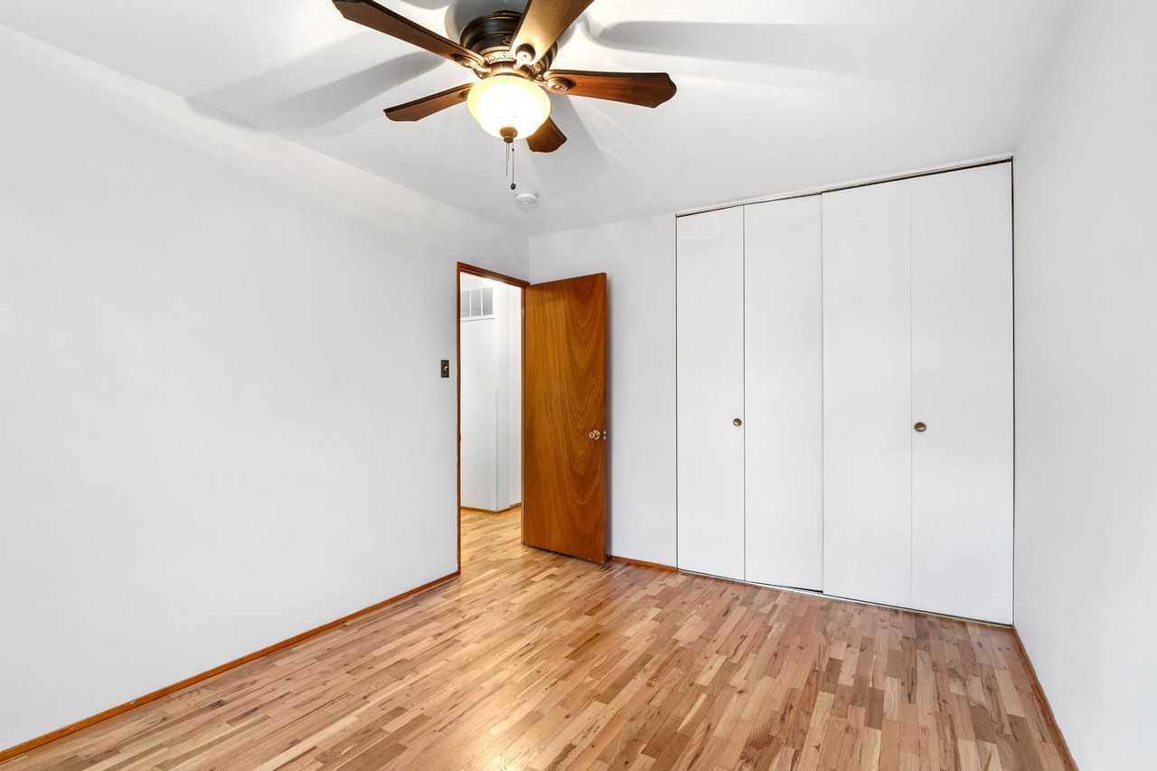 8541 Elgin Ave #NA - Photo 3 of 33