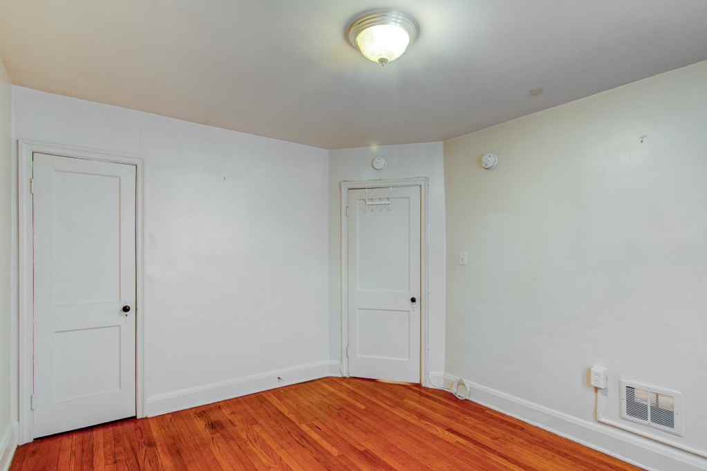 1408 Filbert St #1 - Photo 2 of 13