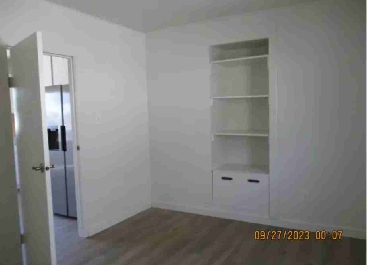 163 Castle Rock Ct #NA - Photo 5 of 12