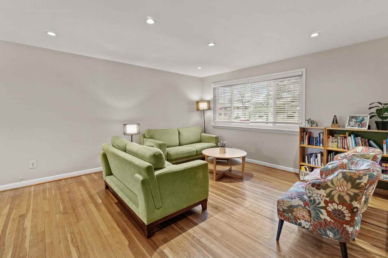 212 Rollins Ave #3BDRM - Photo 4 of 18