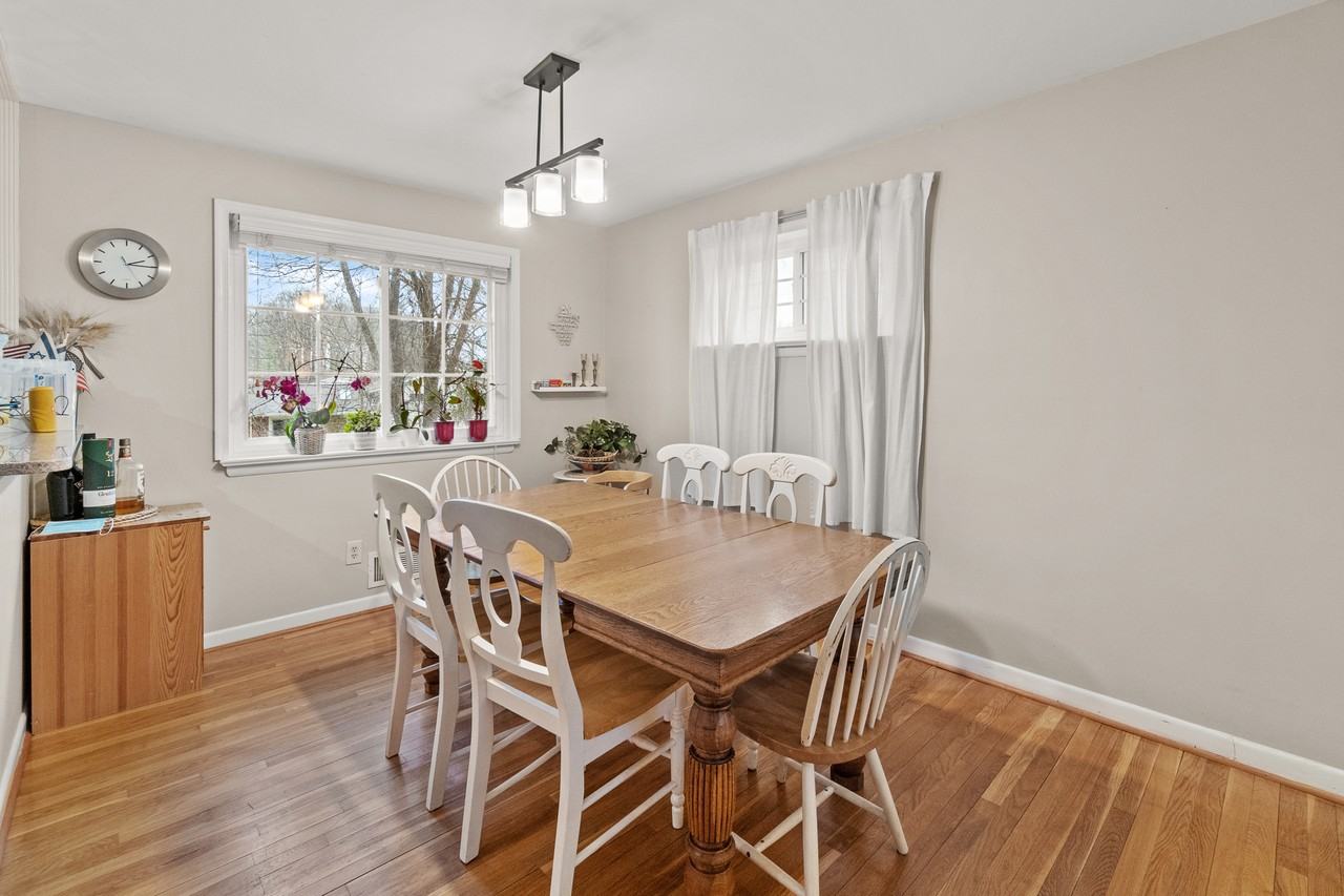 212 Rollins Ave #3BDRM - Photo 7 of 18