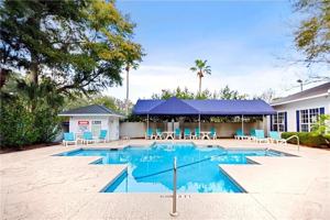 featured image of 102 E Island Square Dr #102