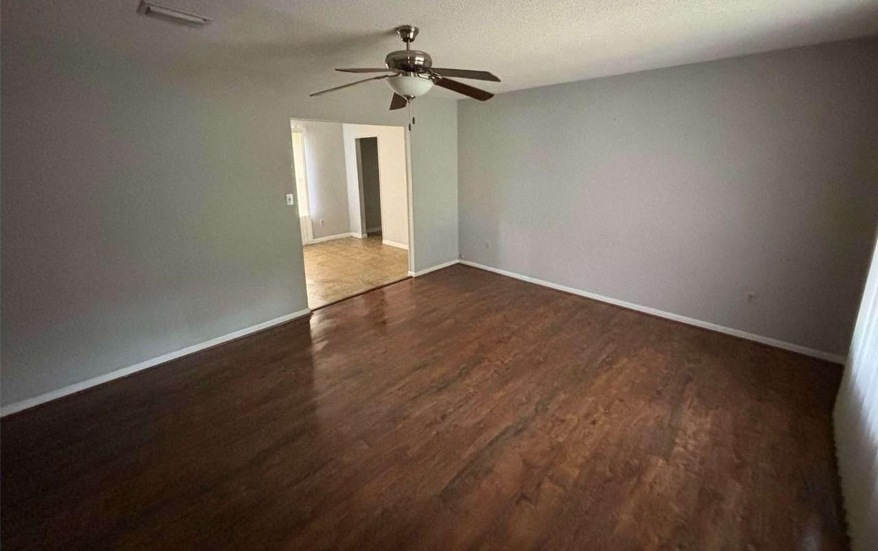 720 Chan Bridge Dr - Photo 2 of 11