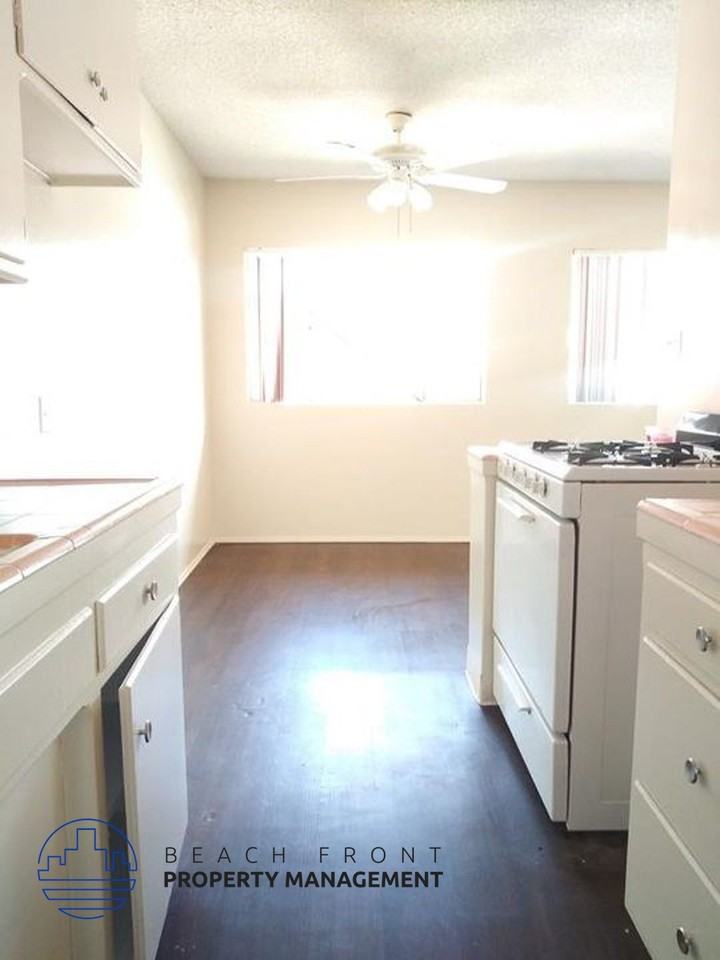 418 W. Regent St. - Photo 4 of 17