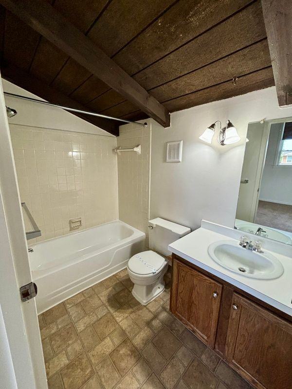 15 Concord Ct - Photo 7 of 10