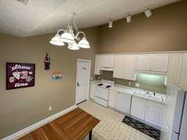 featured image of Meadow Walk Lane