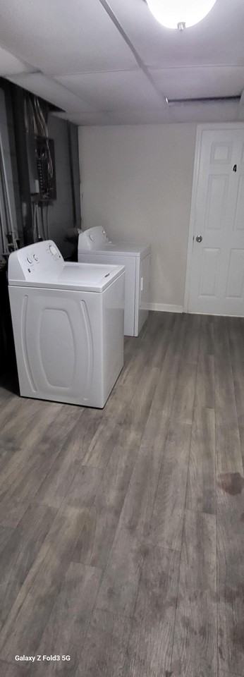 Atherton Circle - Photo 2 of 28