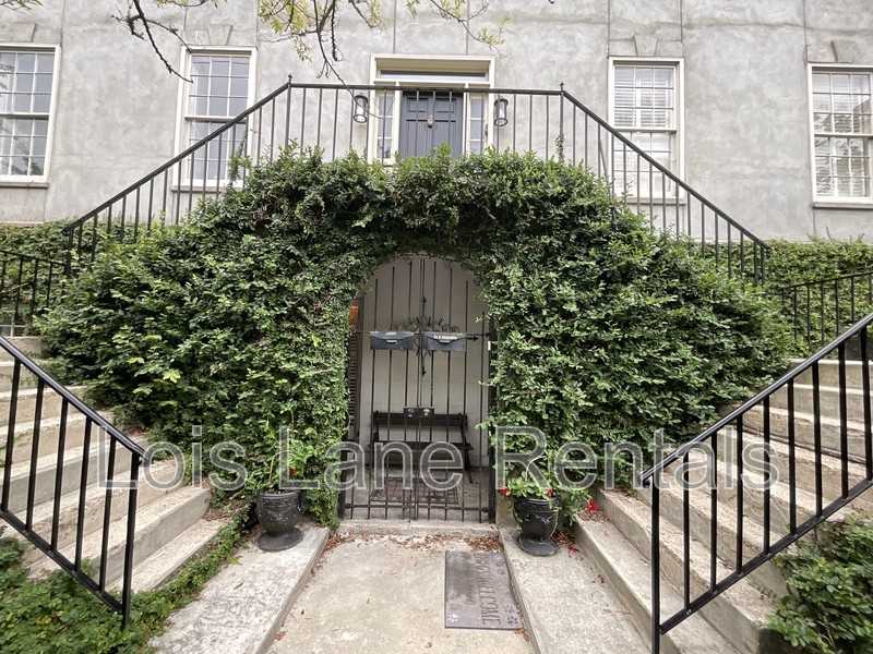 49 Charlotte St - Photo 2 of 16