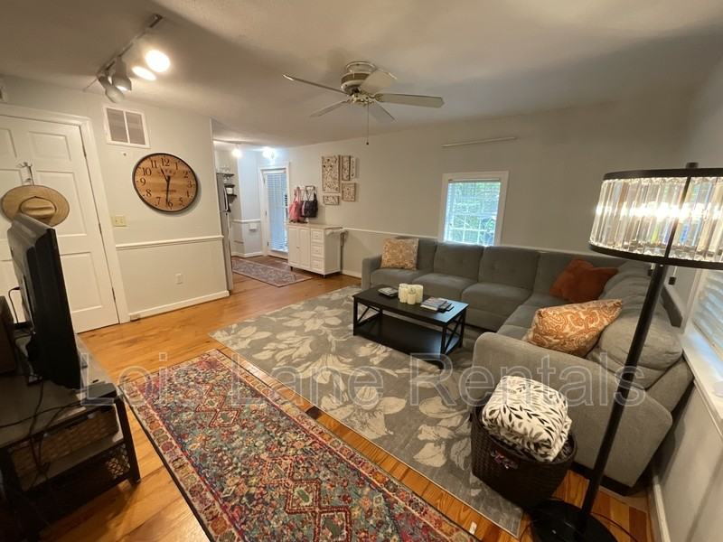 49 Charlotte St - Photo 5 of 16