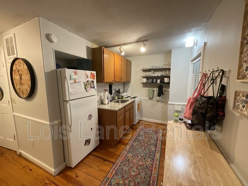 49 Charlotte St - Photo 6 of 16
