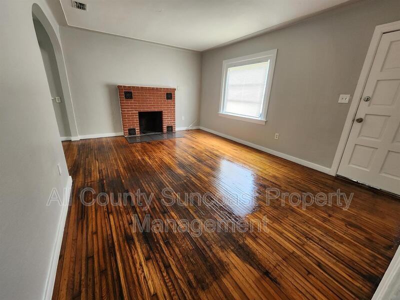 2105 28th St S - Photo 3 of 8