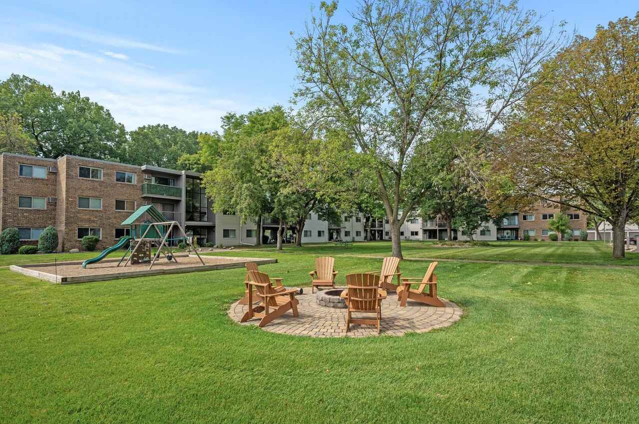 Eastgate Apartments - Photo 5 of 37