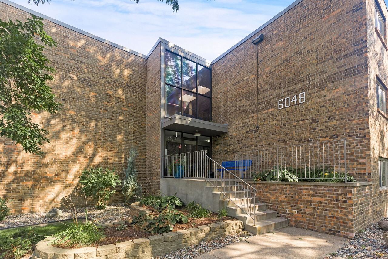 Eastgate Apartments - Photo 6 of 37