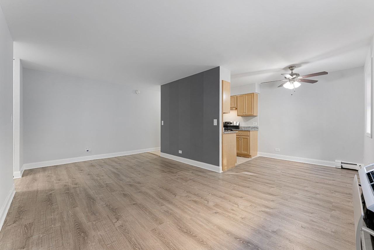 A Stone Beauty in Edgewater! - Photo 4 of 38