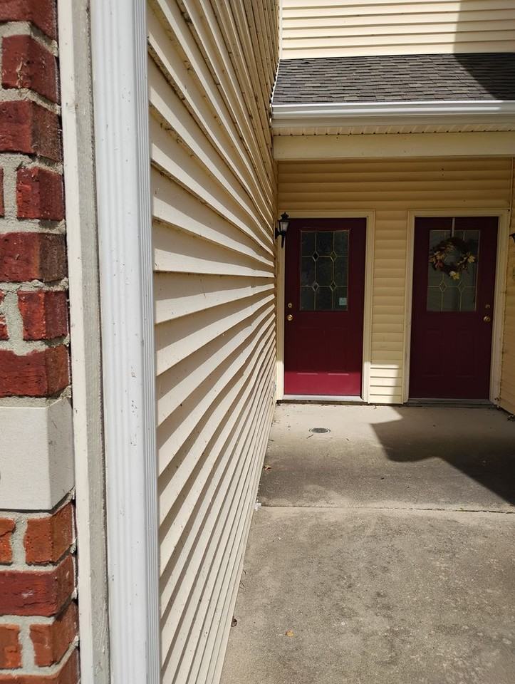 3368 Edison Dr - Photo 2 of 17