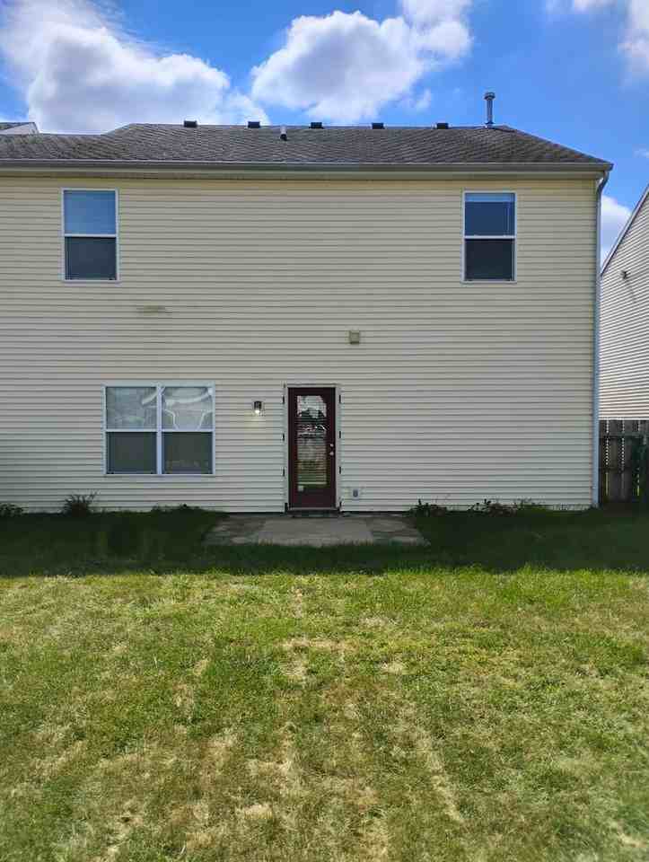 3368 Edison Dr - Photo 3 of 17