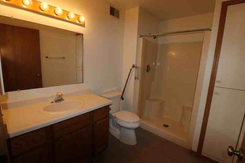 2318 Valley Rd - Photo 7 of 14