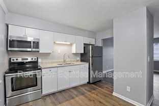 123 W Walnut St #S - Photo 1 of 1