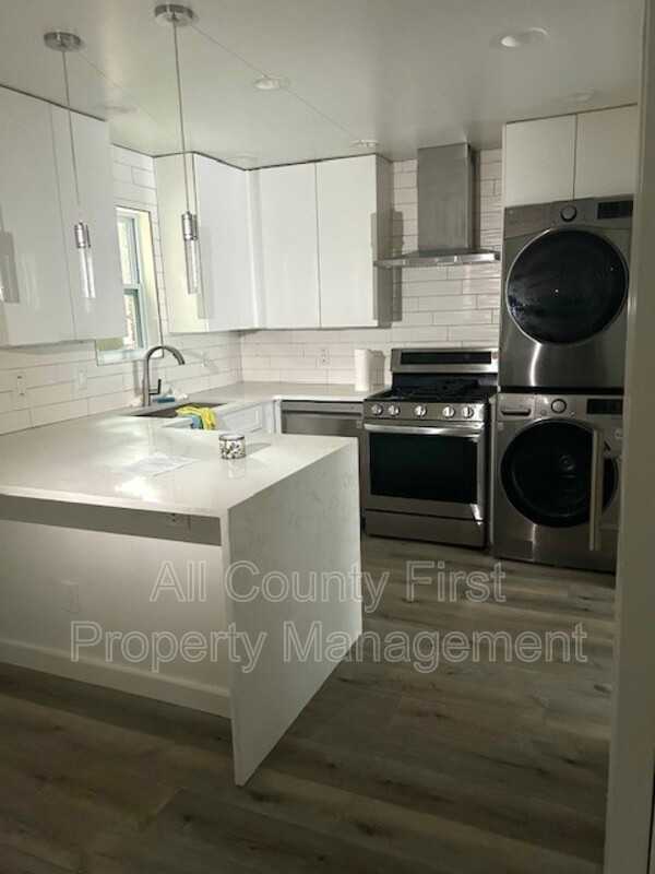 5641 Kingsport Dr #5641 - Photo 2 of 17