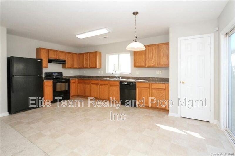 10816 Carstairs St - Photo 2 of 18