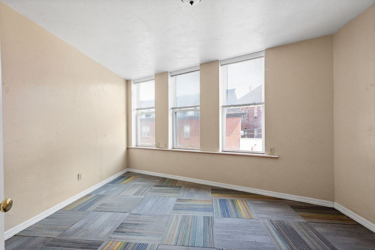 Gladden Building - Photo 4 of 39