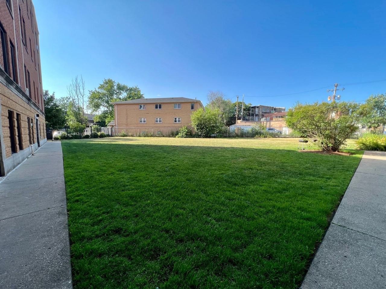 3149 N. Springfield Ave - Photo 3 of 4