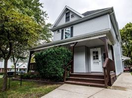 featured image of 203 W Fowler Ave