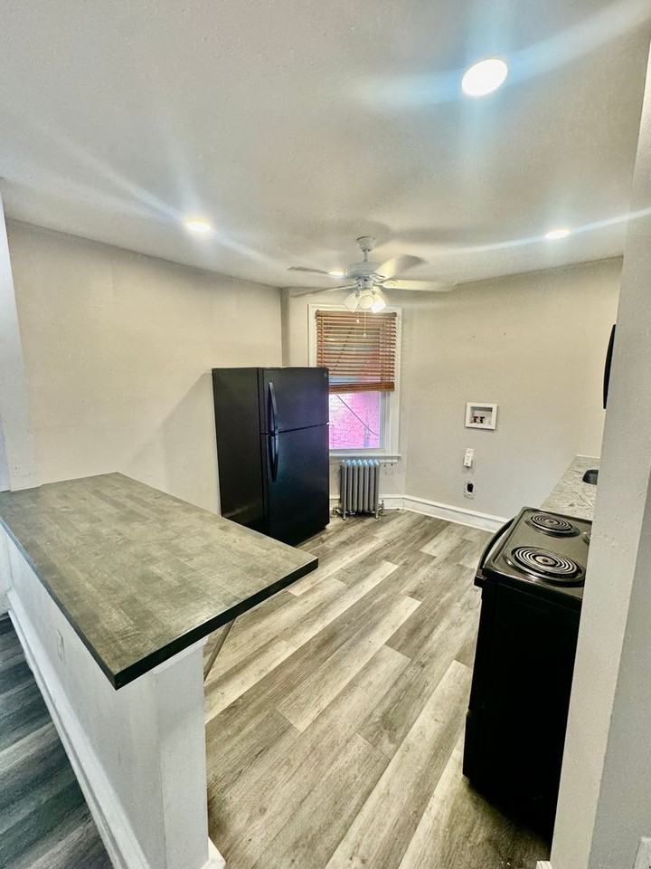 1034 West Olney Avenue - Photo 3 of 10