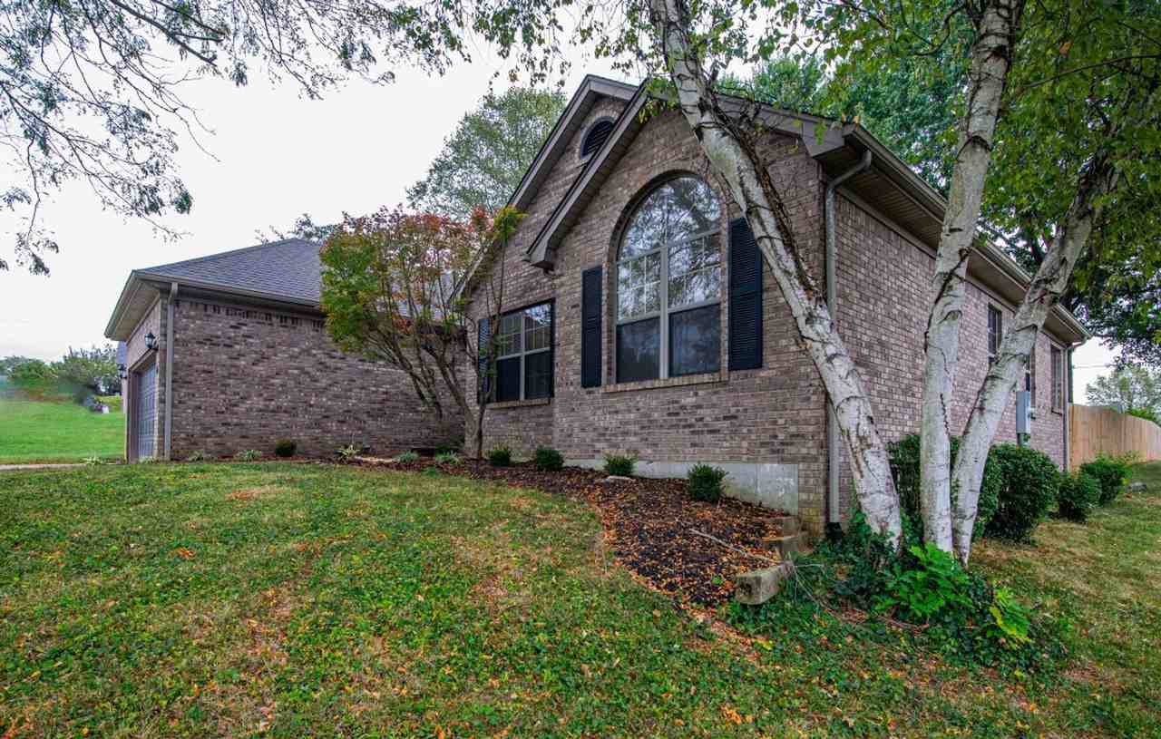 426 Ridgecrest Rd - Photo 2 of 49