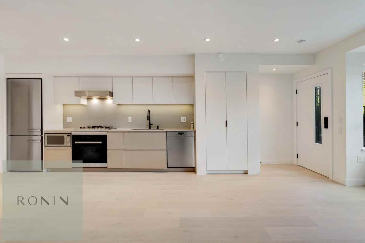 570 West 28th Avenue #78 - Photo 3 of 25