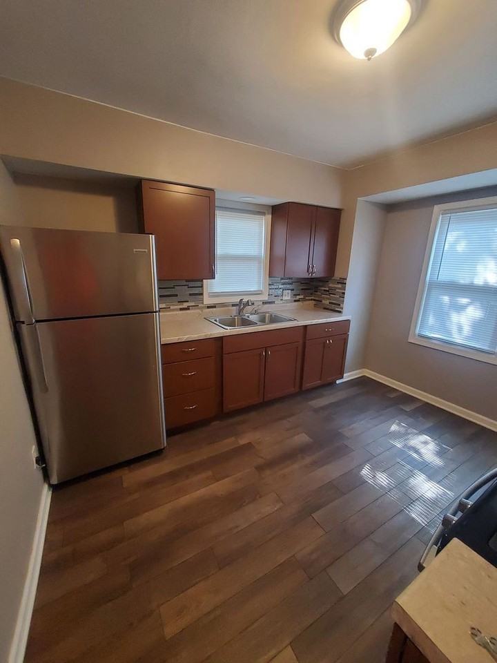 4338 N 50th St - Photo 2 of 9