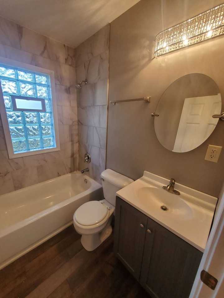 4338 N 50th St - Photo 4 of 9