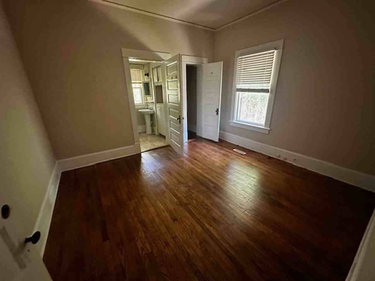 610 Marigold Street - Photo 6 of 9