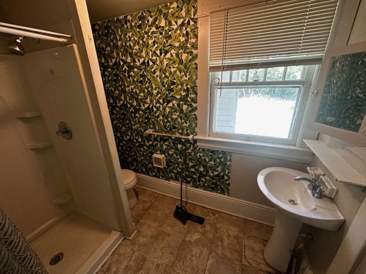 610 Marigold Street - Photo 7 of 9