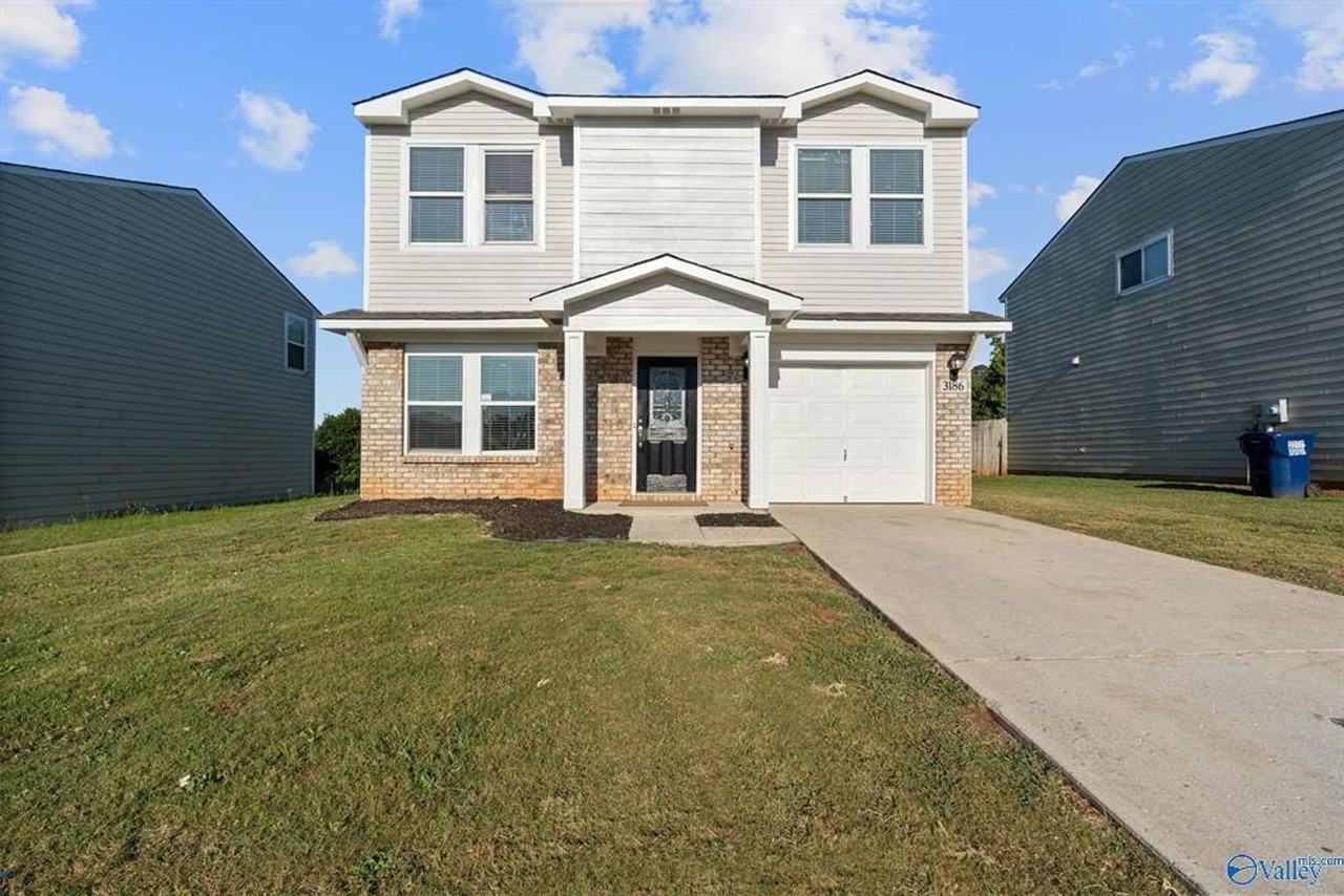 3186 Lakeland Dr - Photo 2 of 20