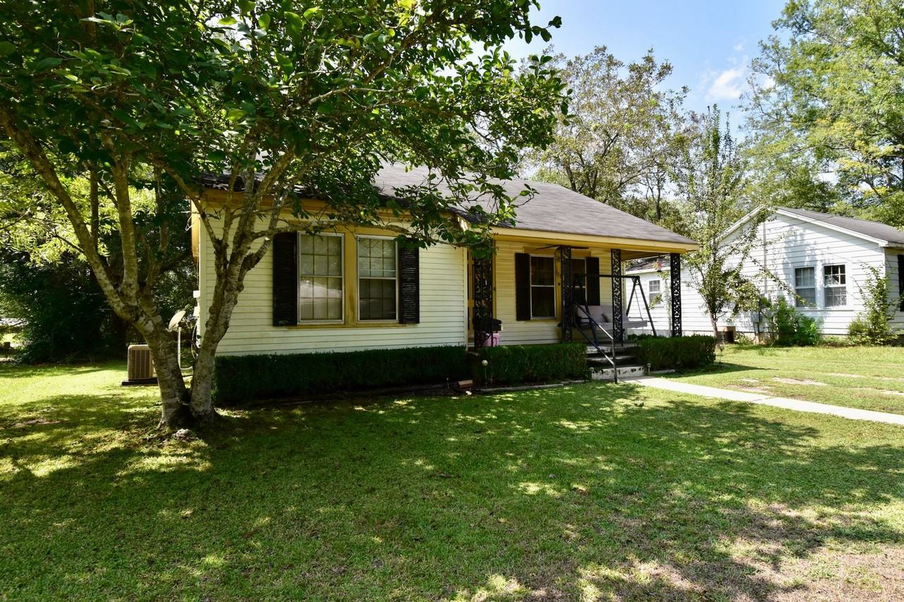 128 Fuller Loop - Photo 2 of 20